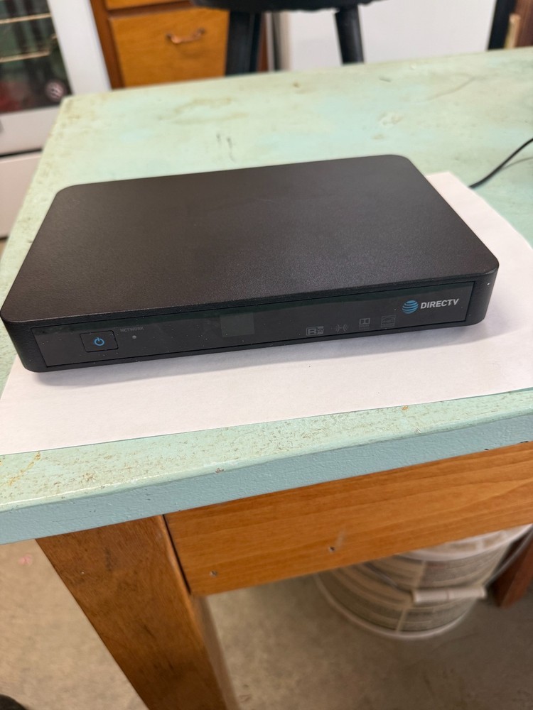 Direct TV Receiver Model C61W-700 - Includes Power Supply