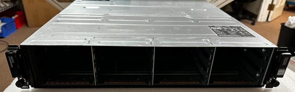 Dell Compellent SC200 w/ 2x Dell Compellent E01M Dual Controllers, 2x 700W PSU