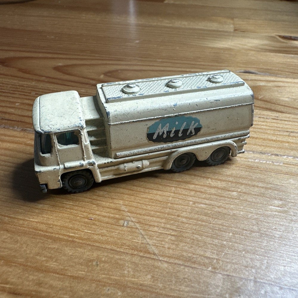 Husky Milk tanker
