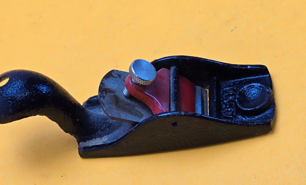 AMT Small Squirrel Tail Block Plane