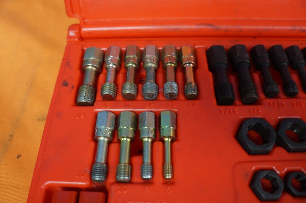 Mac Tools TRCOMBO-48 48 Piece Thread Restoring Set W/Case