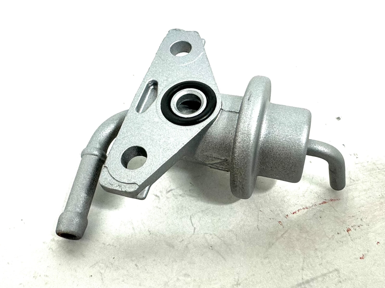 96 00 Honda Civic D16Y8 Fuel Pressure Regulator FPR OEM