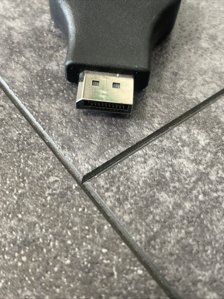 DisplayPort Adapter