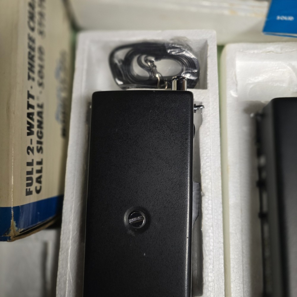 Midland 13-722 Transceiver (2)