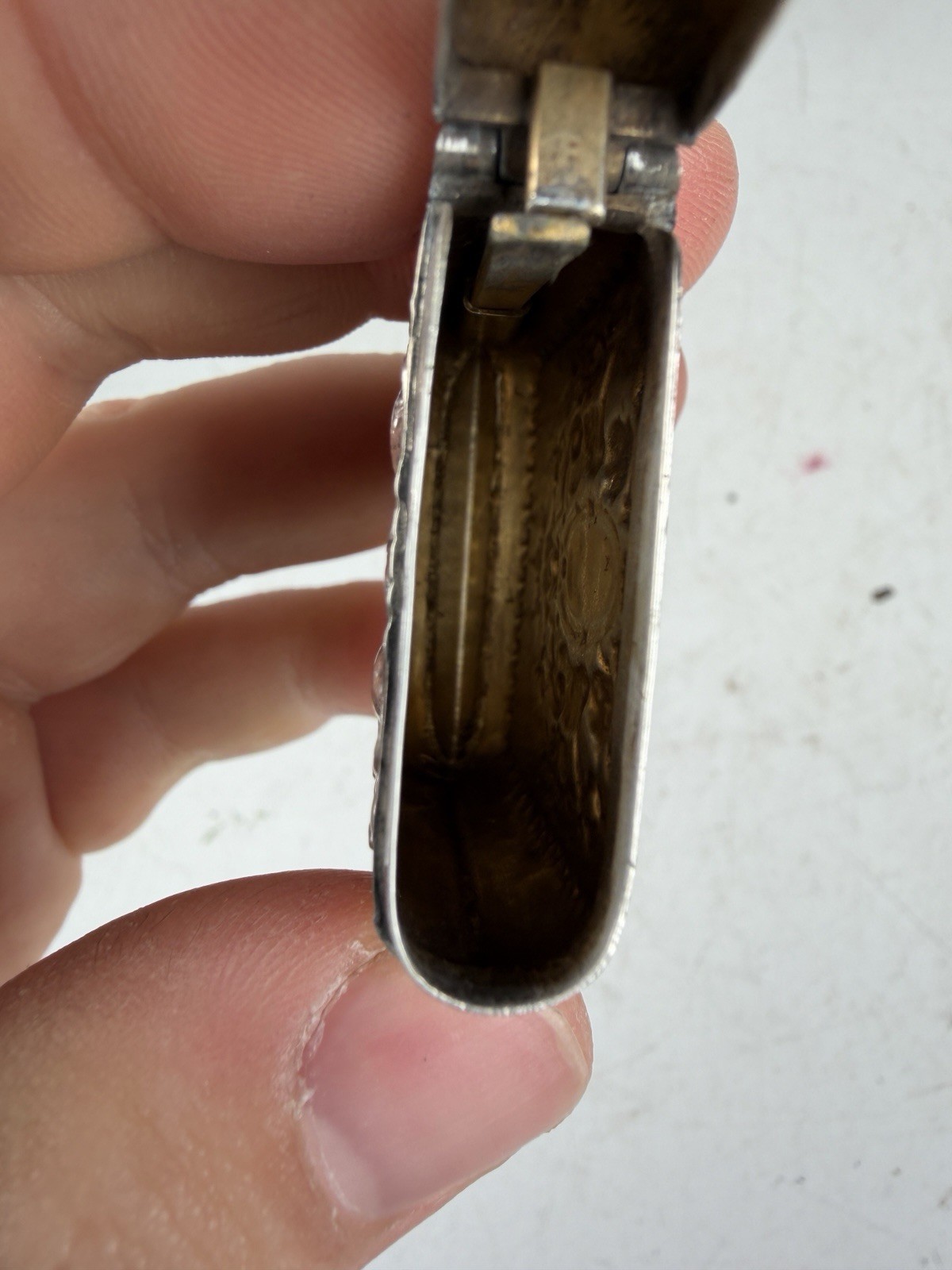 Antique Victorian Sterling Silver Repoussé Match Safe Vesta Case Late 1800s