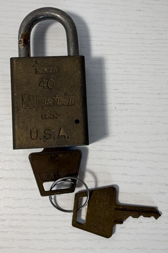 American Lock Company, Series 40 Brass Padlock with 2 Keys Working