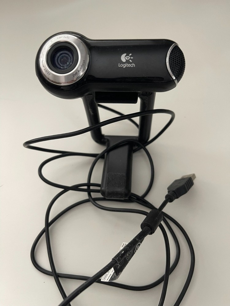 Logitech Webcam Autofocus Carl Zeiss Lens USB 2MP Black Computer Camera EUC