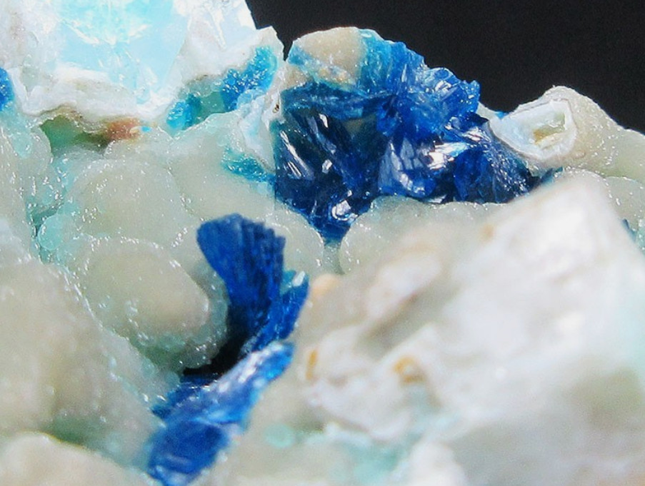Rare Blue Veszelyite and Hemimorphite with Quartz Crystal and Galena Yunnan