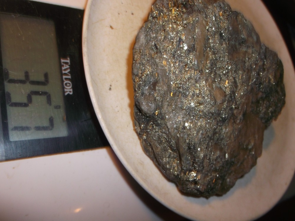 Gold, silver, copper, 357 grams samples ,ore high grade .