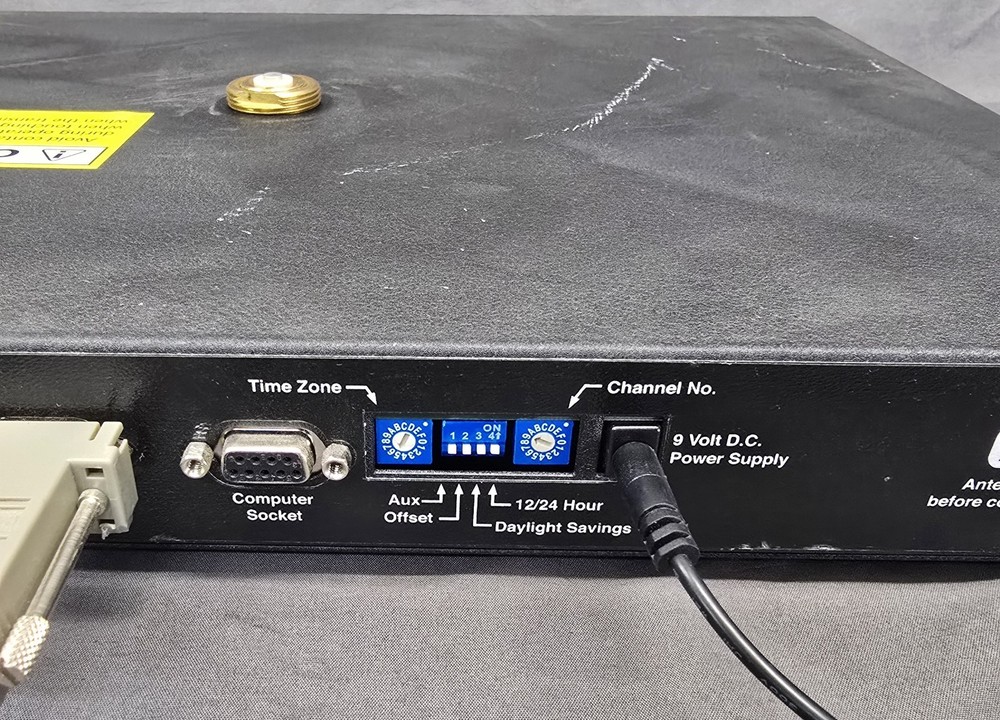 Primex Wireless FM-72 1-Watt Transmitter (Unit & Power Supply)