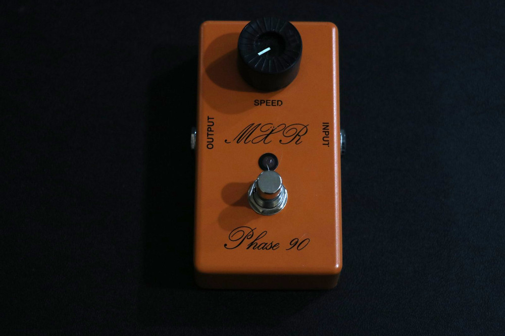 MXR Custom Shop CSP-101SL Script Phase 90 with LED - open box