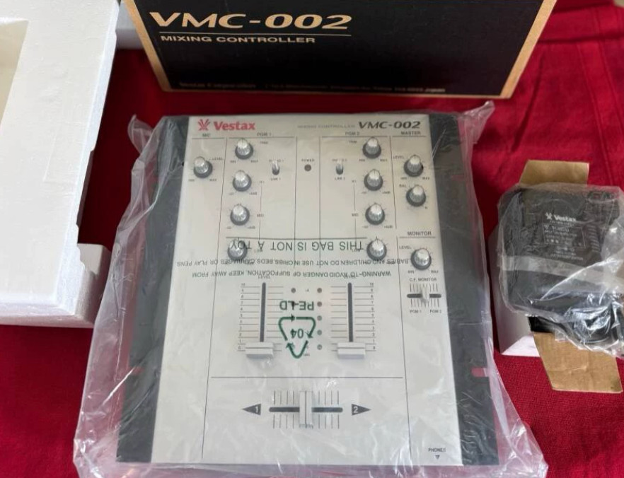 1pcs Vestax VMC-002 Mixing Console