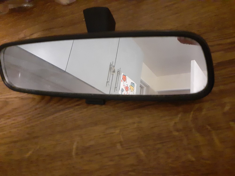 Ford Focus Rear View Mirror with dimming function