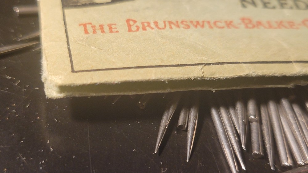 Brunswick Gramophone phonograph needle Packet Part Full Open - Split Along Edge
