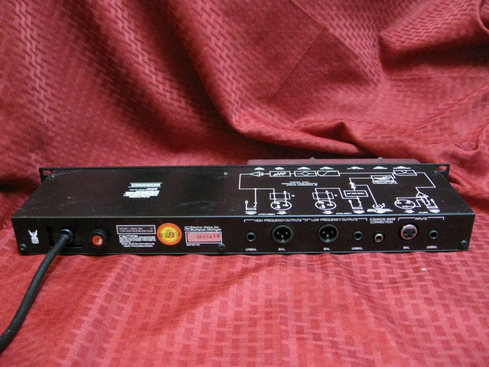 PAIR Electro-Voice (EV) XEQ-2 Electronic rackmount Crossover/Equalizer tested