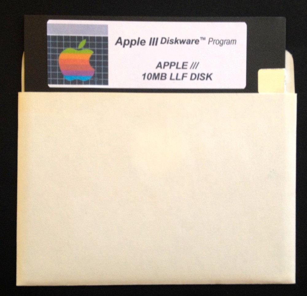 Apple / 10 MB LLF Disk / Apple III Home Computers