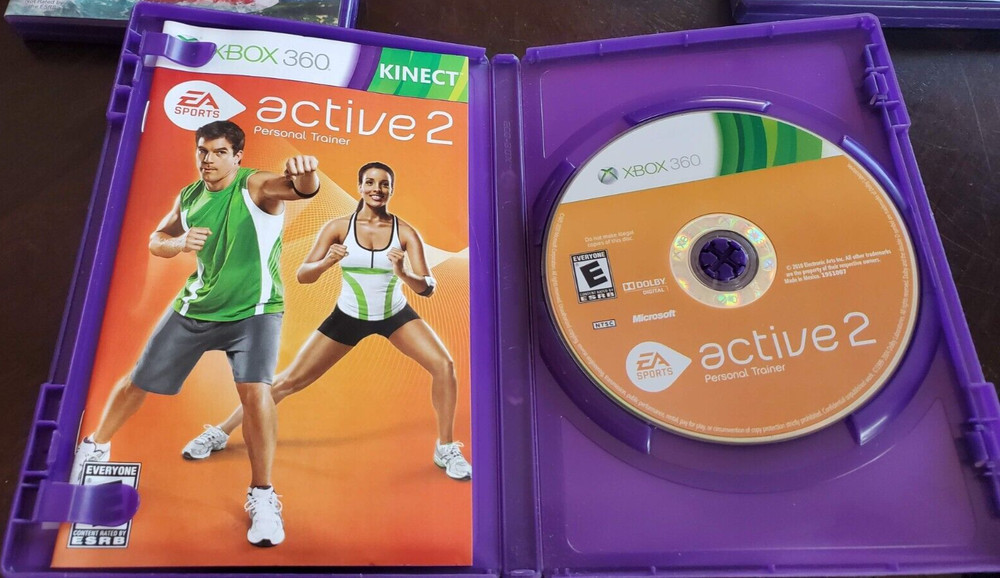 Kinect Xbox 360 1414 bundle + 3 Games: Your Shape, Active2, Connect Adventures