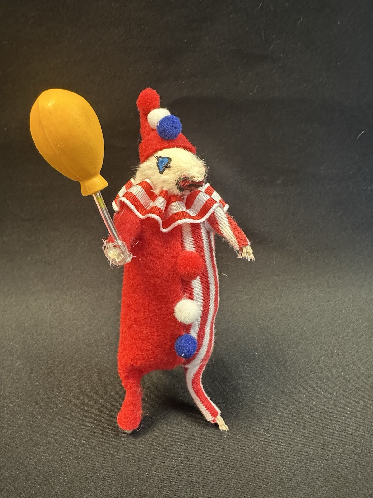 Taxidermy Mouse Clown Mouse Oddities Curiosities Taxidermy Art