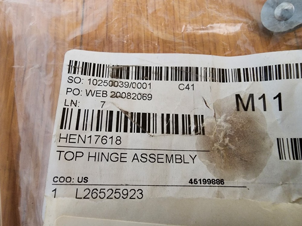 Henny Penny 17618 Top Hinge Assembly