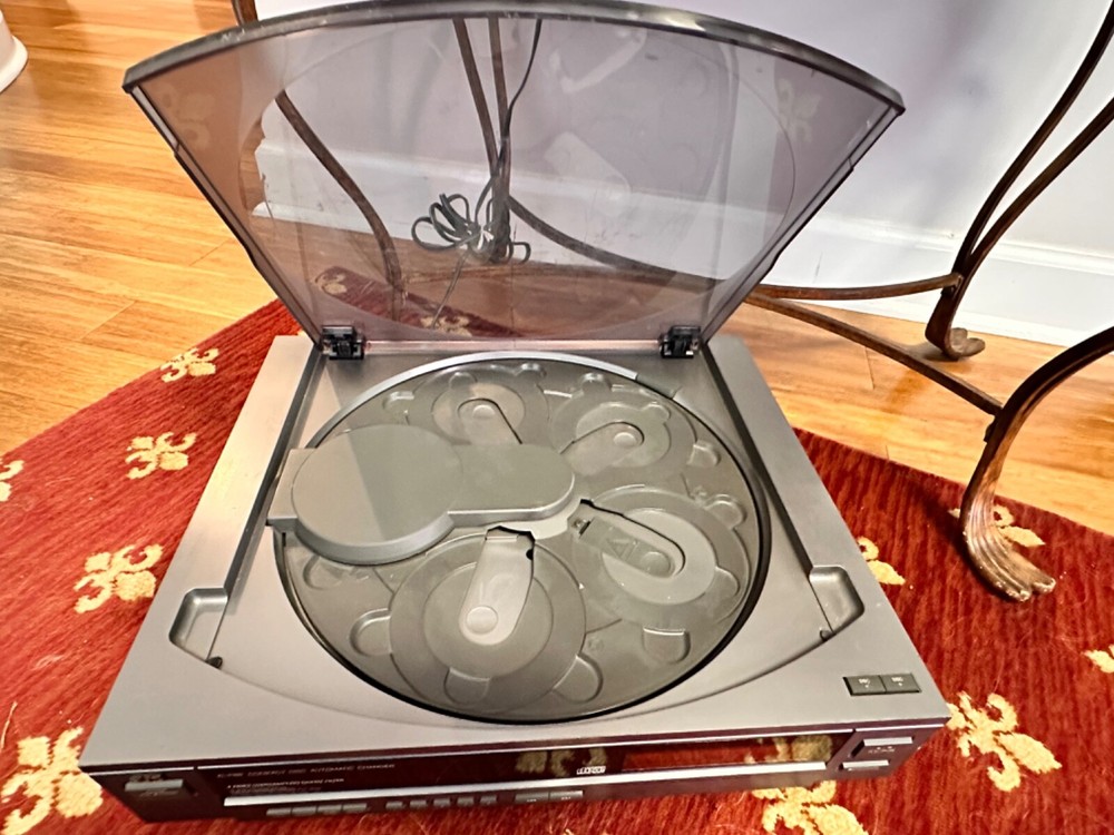 JVC XL-R86BK 5 CD Disc Player - Top Loading