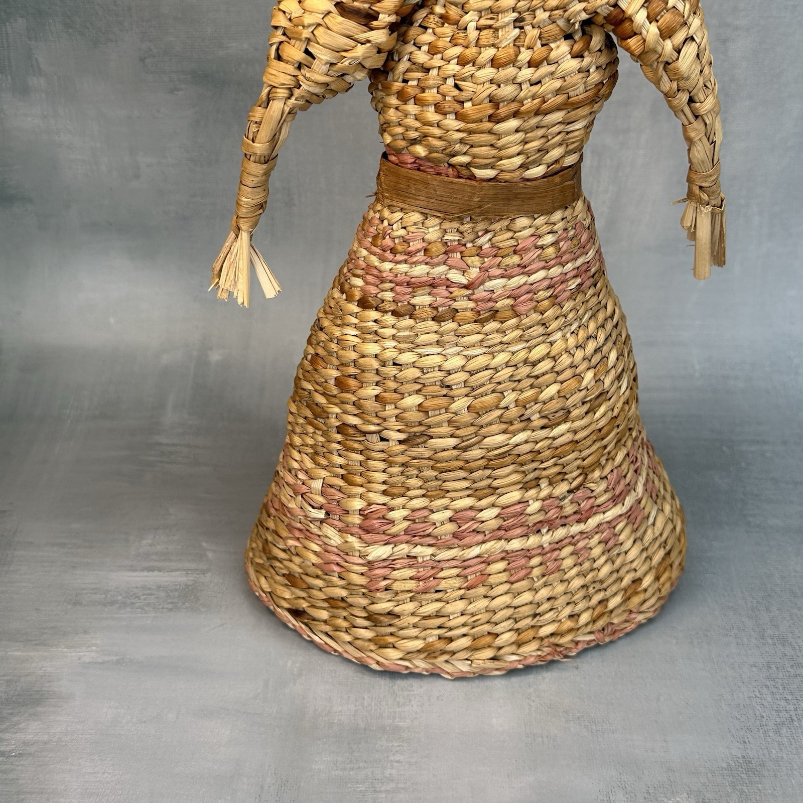 Vintage Native American Skokomish Basketry Basket Doll Woman Dress 13”