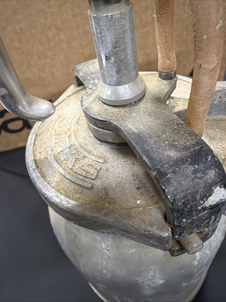 BINKS Model 62 Maybe Needs A rebuild kit -i5