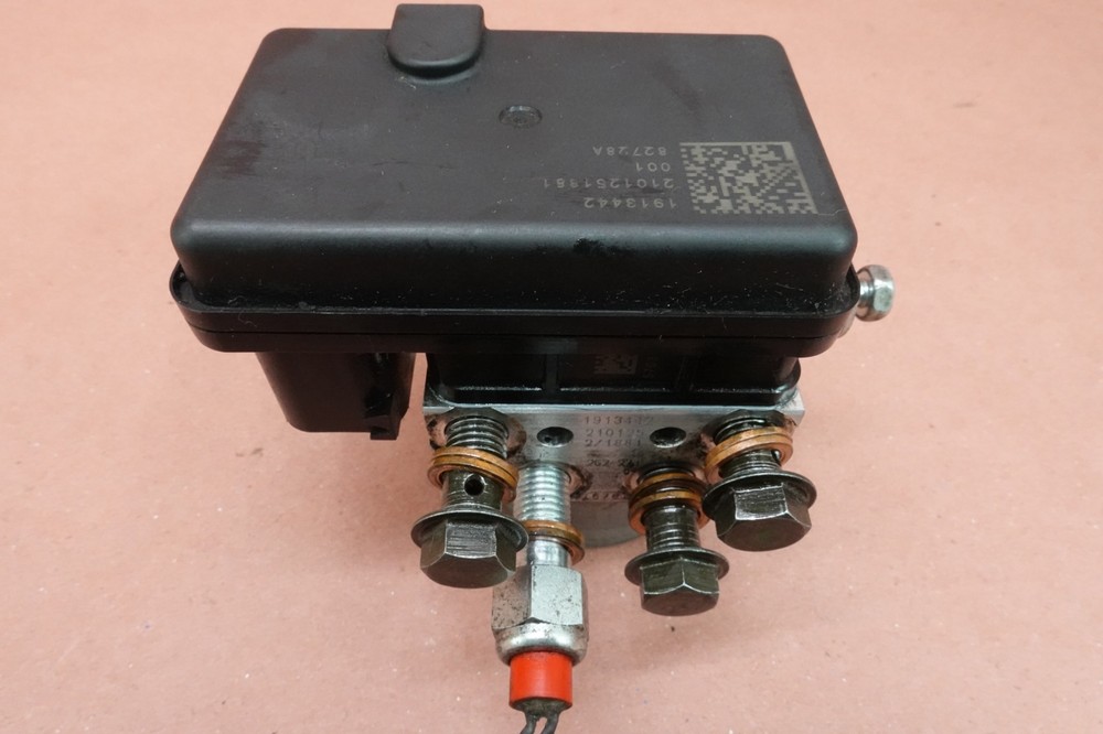 2020-2023 Indian Challenger ABS Module Brake Pump