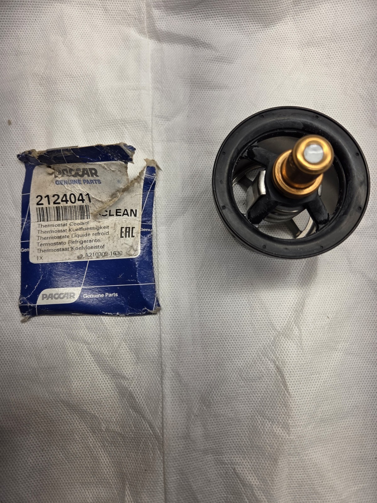 Paccar EPA13, MX13 Thermostat PART# 2124041PE
