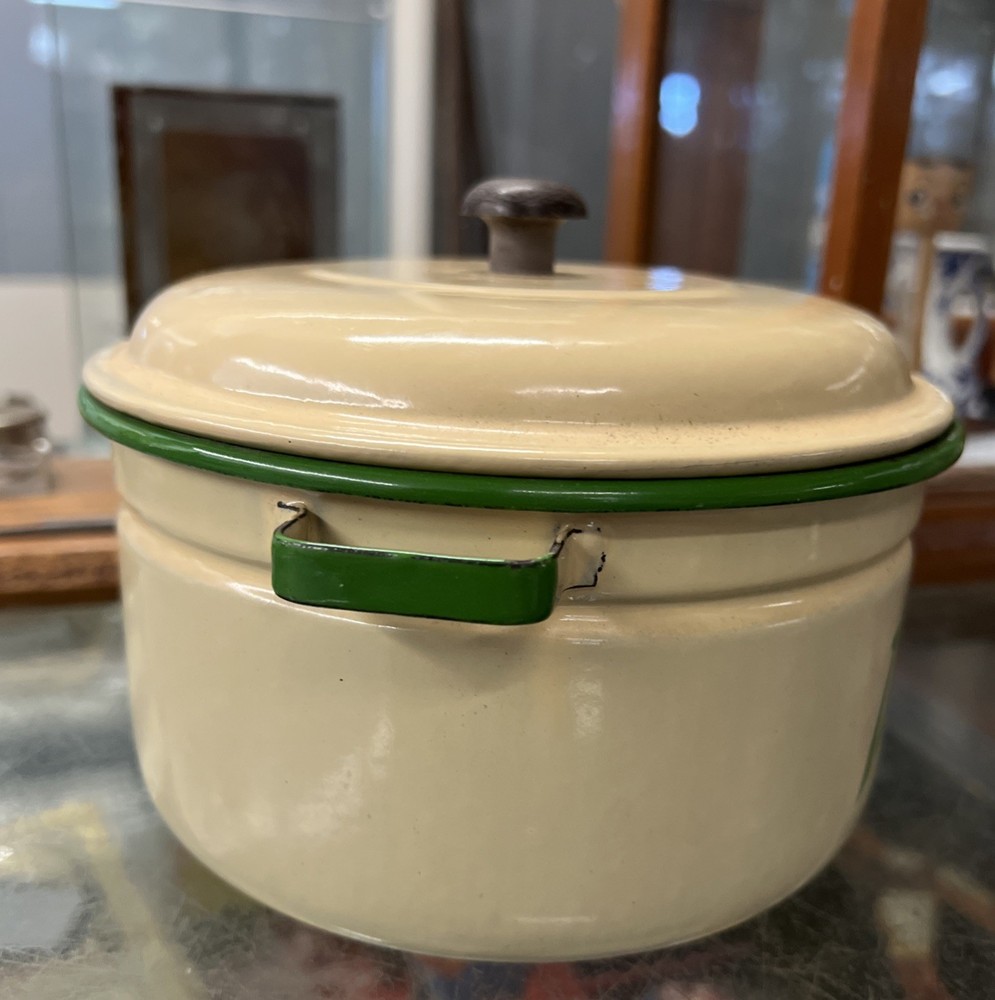 Metters Enamel Drippings Pot