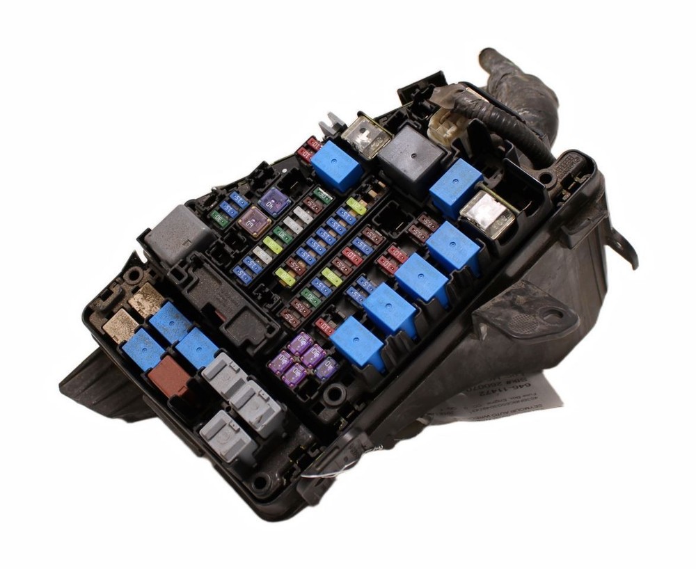 Fuse Box Engine Left Hand Engine Compartment CVT Fits 15-17 LEGACY OEM Tested