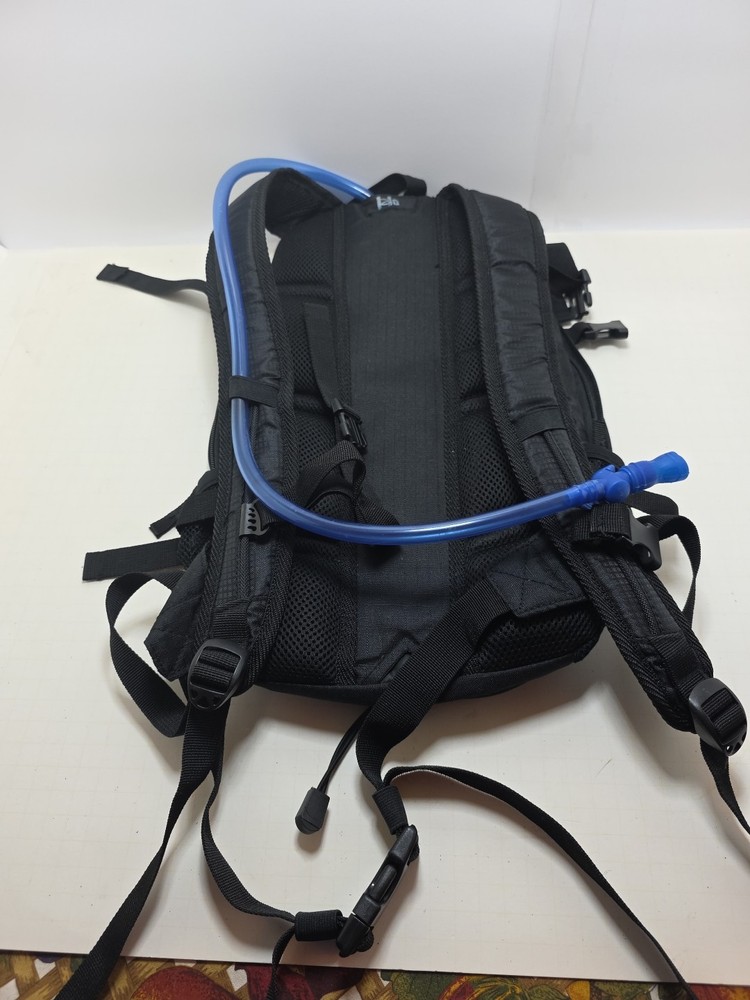 Quest Hydration Pack Backpack Bag Hiking Pack