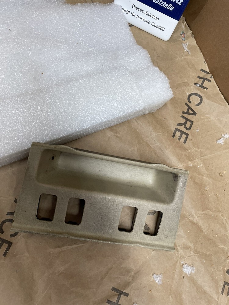 Mercedes w126 switch panel beige