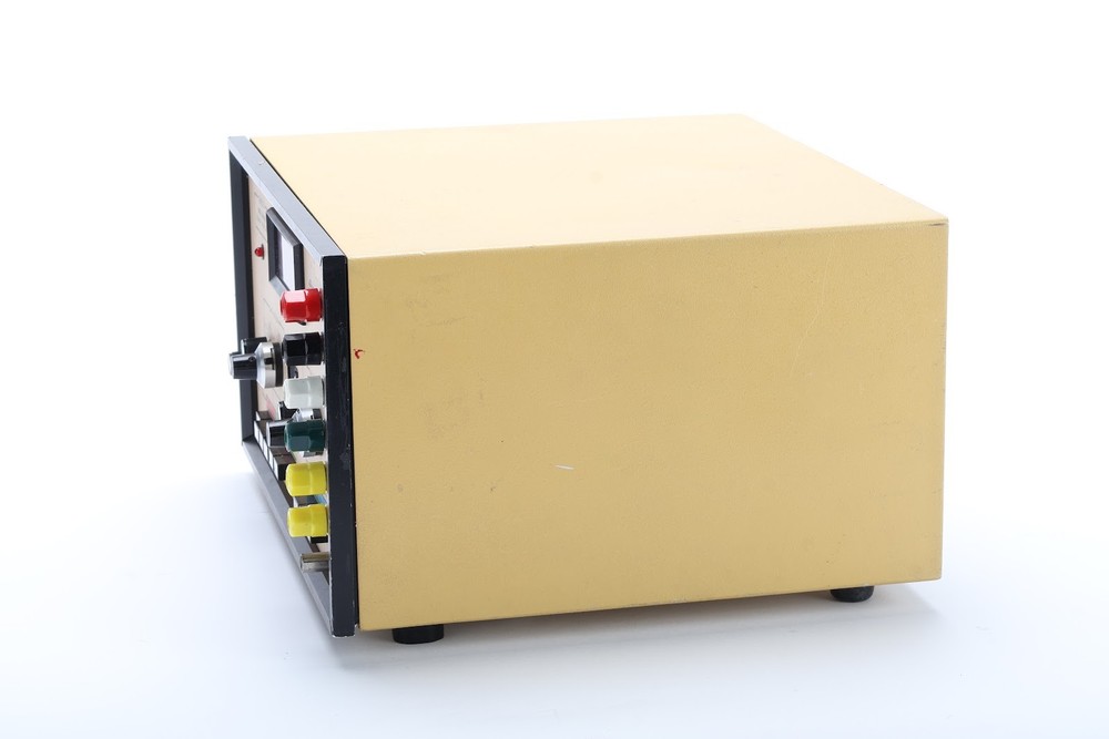 Vishay Measurements Group Model 3800 Wide Range Strain Indicator