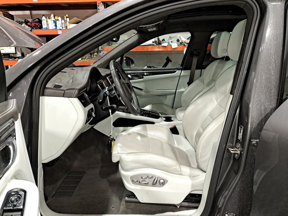 2016 Macan Camera/Projector Sku#4302952