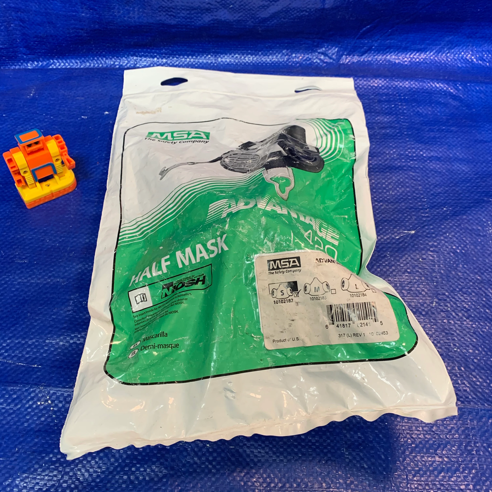 MSA 10102182 Advantage 420 Half Mask Resp. (Small) (New)