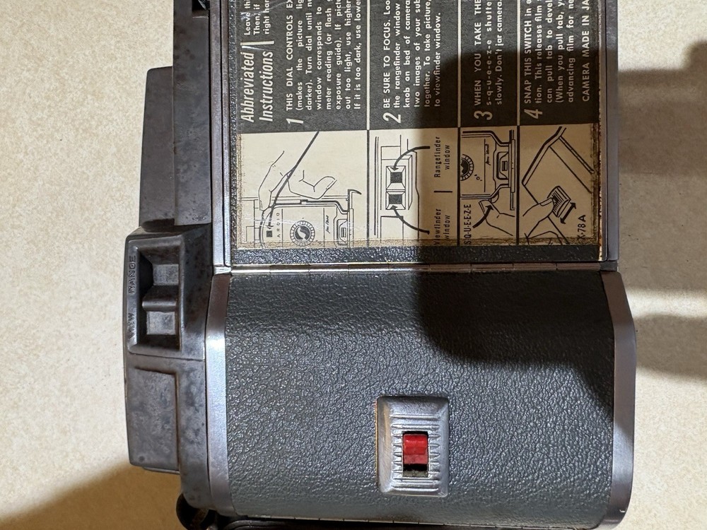 VINTAGE POLAROID LAND CAMERA MODEL 160- UNTESTED