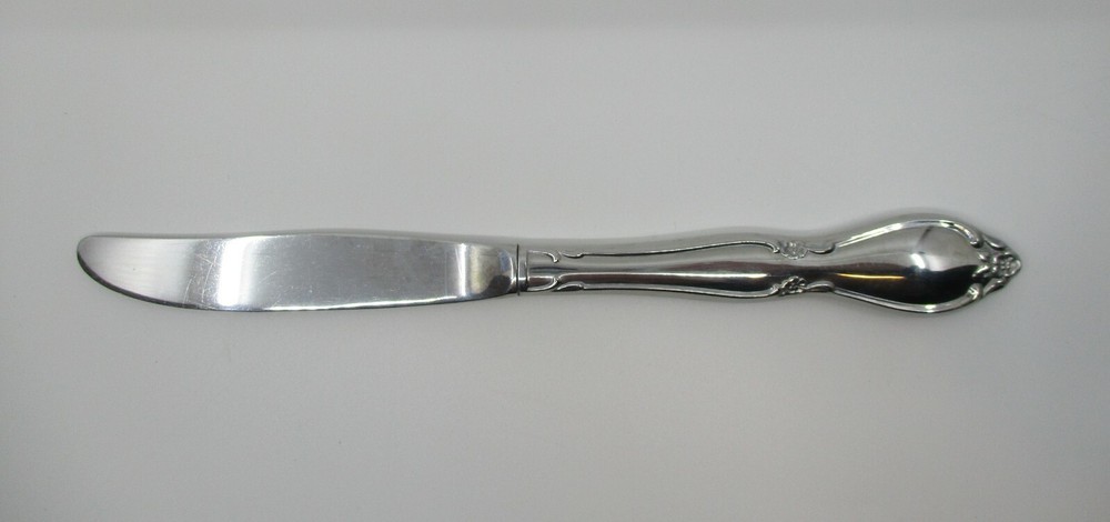ONEIDA CHATELAINE STAINLESS DINNER KNIFE - 8 1/2" 02I