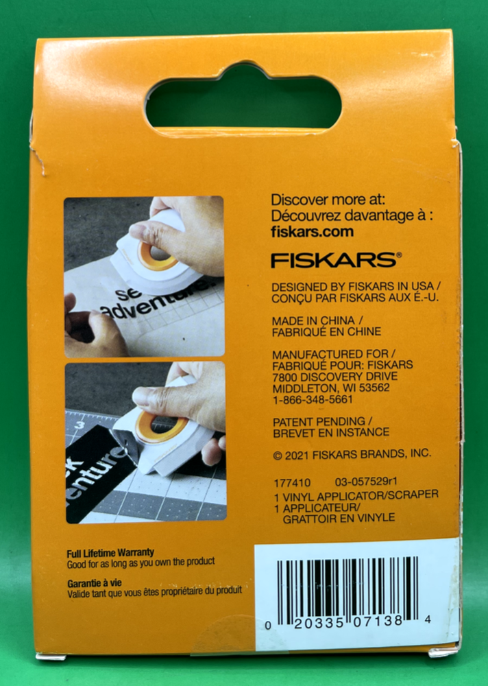Fiskars 2-in-1 Vinyl Applicator and Scraper