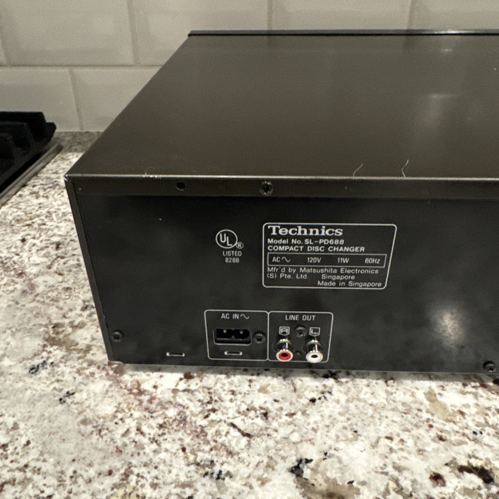 Technics SL-PD687 5 Disc Carousel CD Changer-No Remote-1995-Tested/Working
