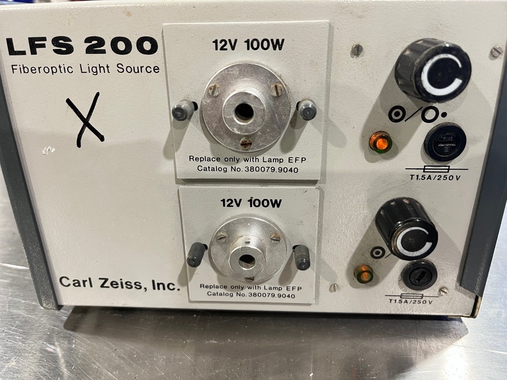 Zeiss LFS 200 fiberoptic light source