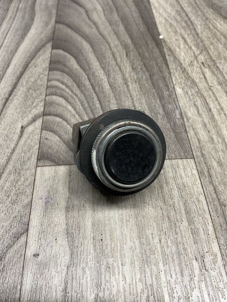 BLACK PILOT LIGHT CR2943U100B #4006PT206