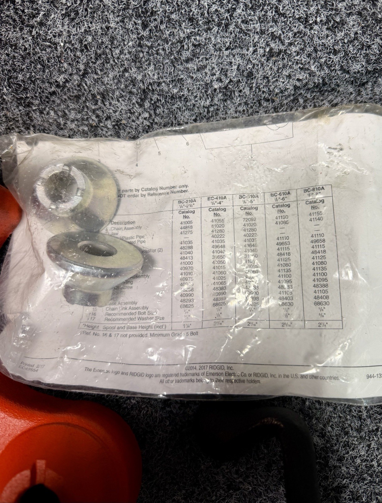 RIDGID 40215 BC810A Top Screw Bench Chain Vise 1/2 - 8"