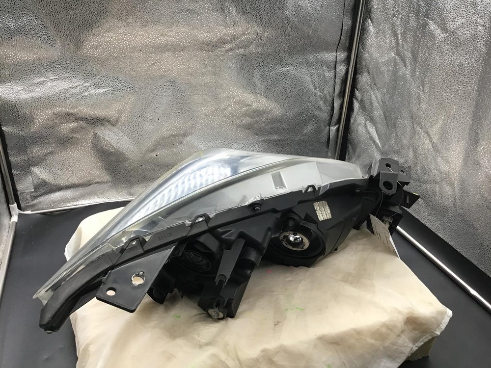 2017-2018 MAZDA 3 LEFT Headlamp halogen, LH