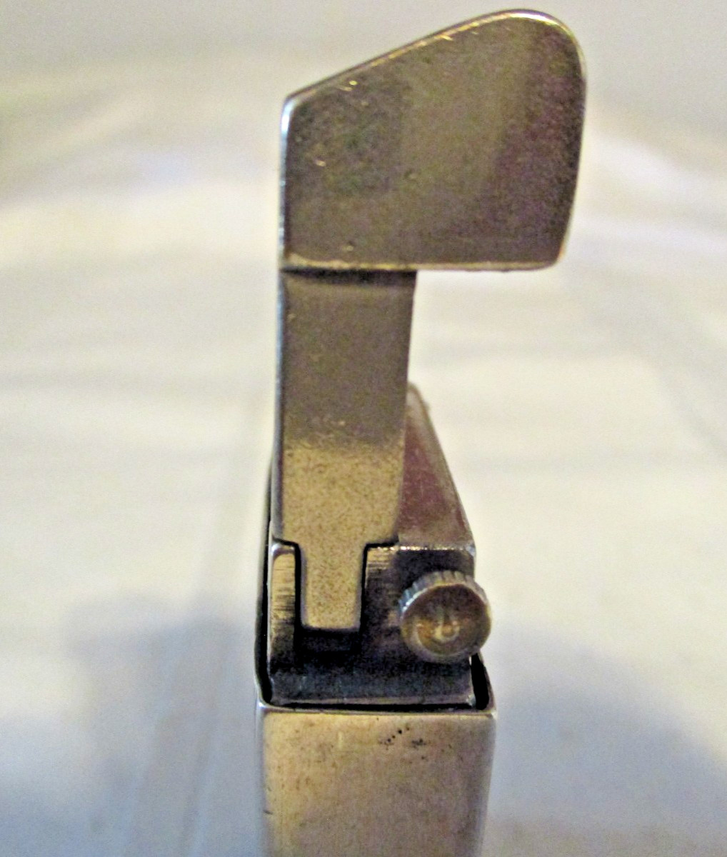 Art Deco Heavy Silver Lighter with Hall Marks ( Gamma) ?