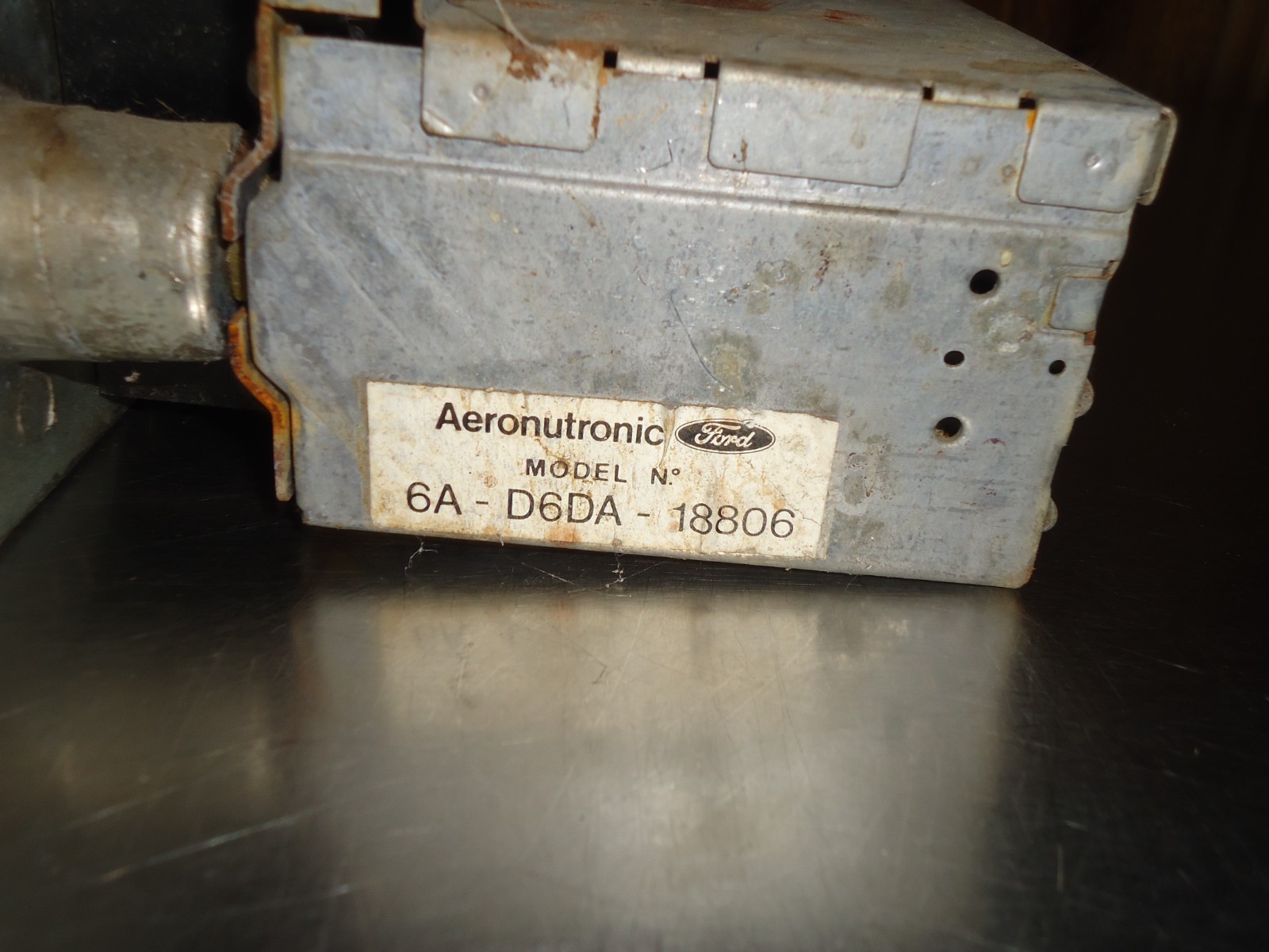 OEM Philco Push Button AM Radio w/ Face Bezel 1974 1975 1976 1977 Ford Maverick