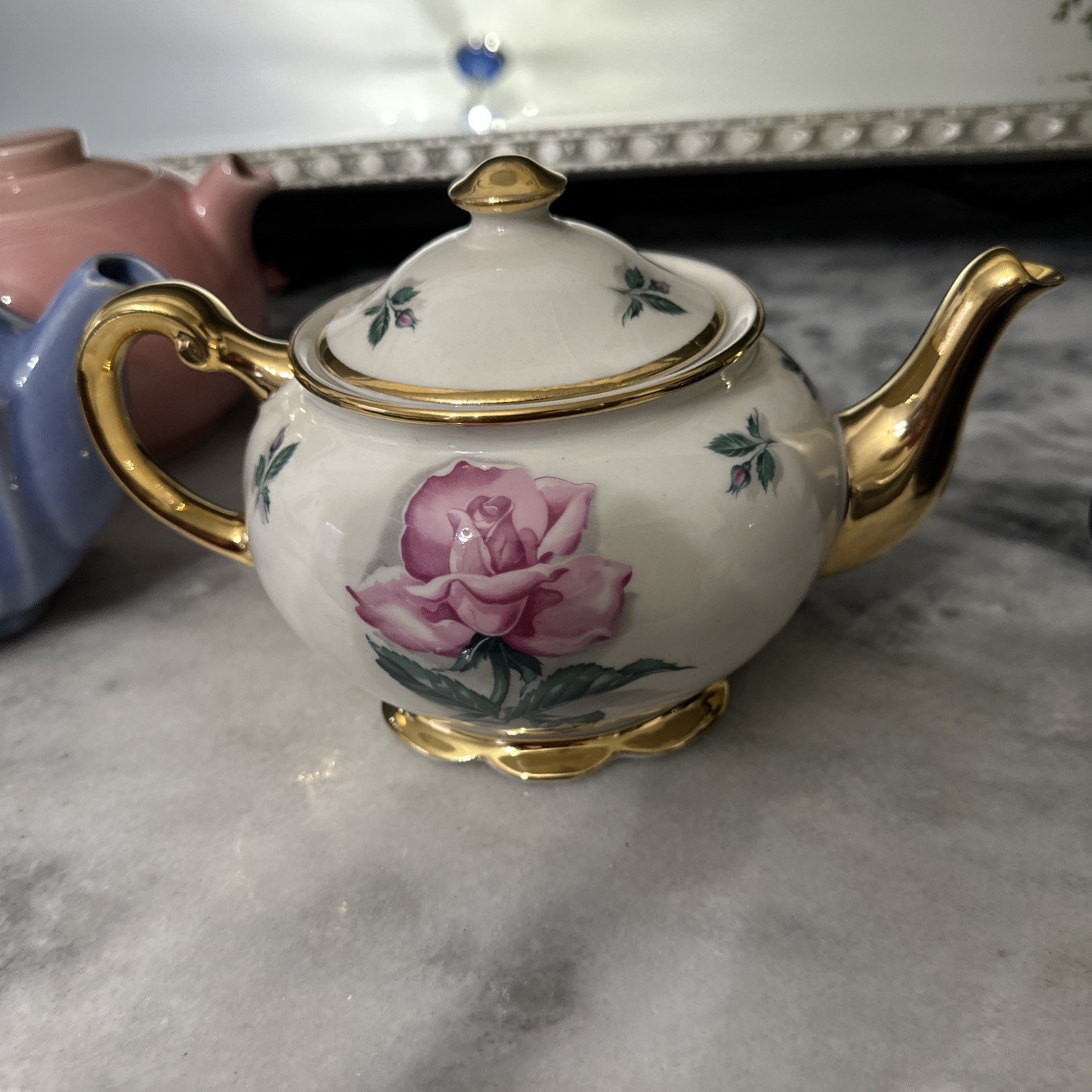 Lot Of 4 Beautiful Teapots In Various Colors. 3 Solid And 1 Floral Patterned