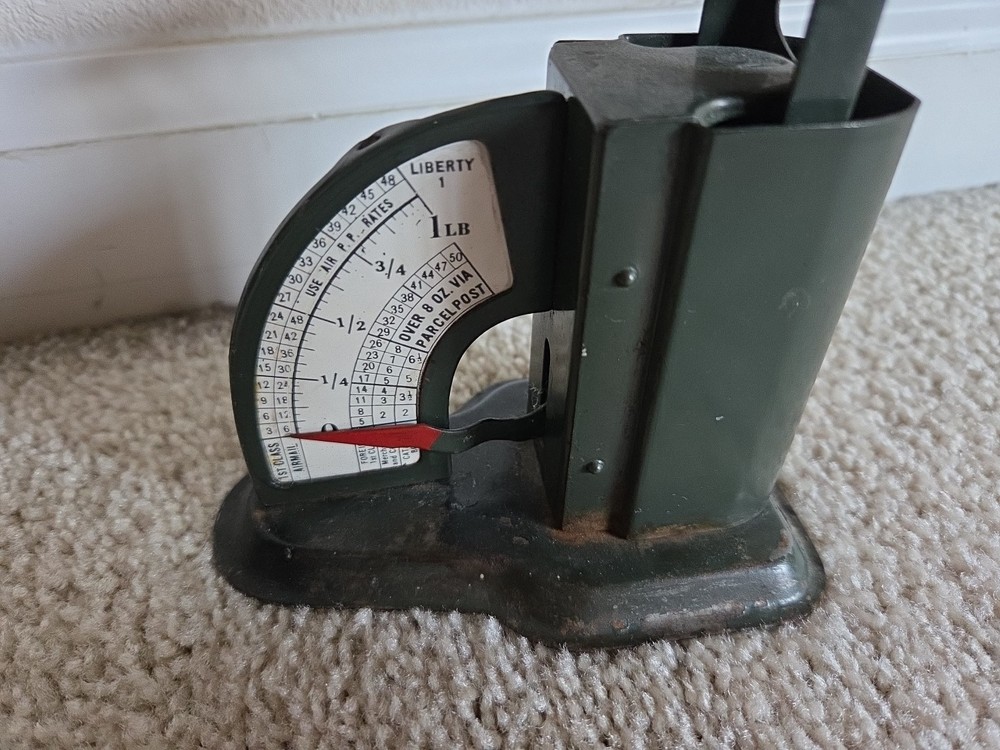 Vintage 1960s Scale Liberty # 1 1LB First Class Postal Scale
