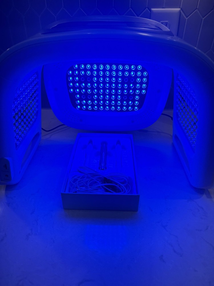 Professional German LED with Microcurrent Therapy by Glownar/Light Quantum
