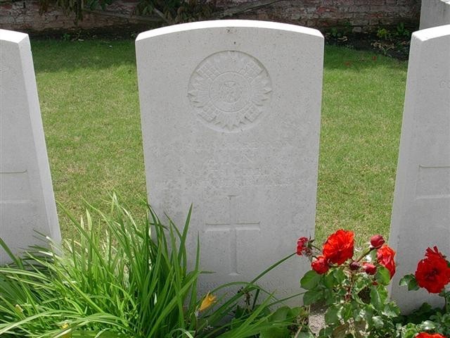 Scots Guards PIPER Killed in Action 1917 Police Constable Stranraer WW1 Medals