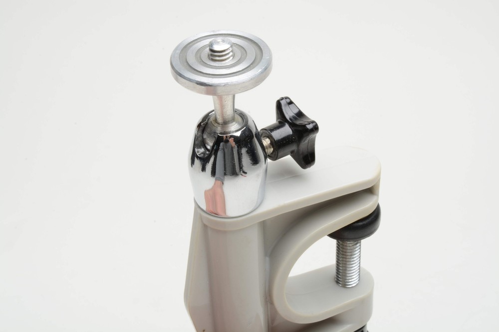 Camera clamp / table tripod w/ball head, great design, clean